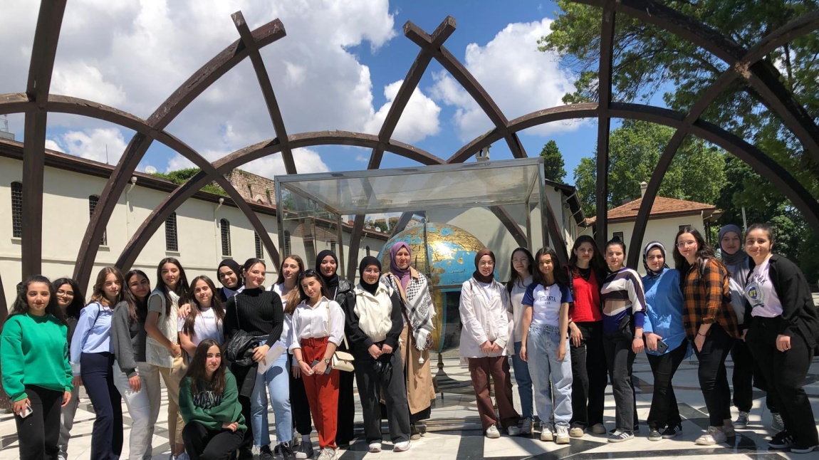 Lise Öğrencilerimiz İslam Bilim ve Teknoloji Tarihi Müzesi'ni Ziyaret Etti
